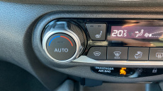 Nissan Juke 1.6 Hybrid Tekna+ 5dr Auto Hybrid Hatchback